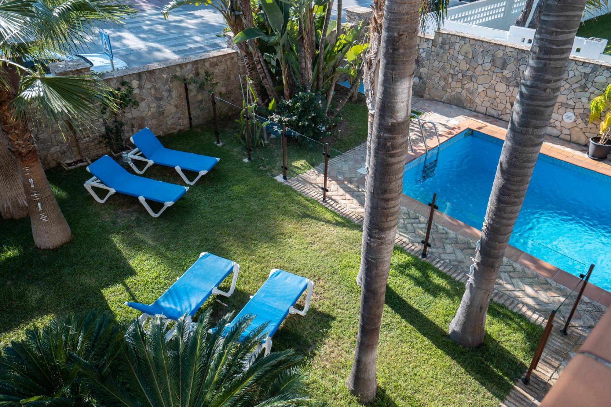 Hotel Azalea Playa Чиклана-де-ла-Фронтера Экстерьер фото