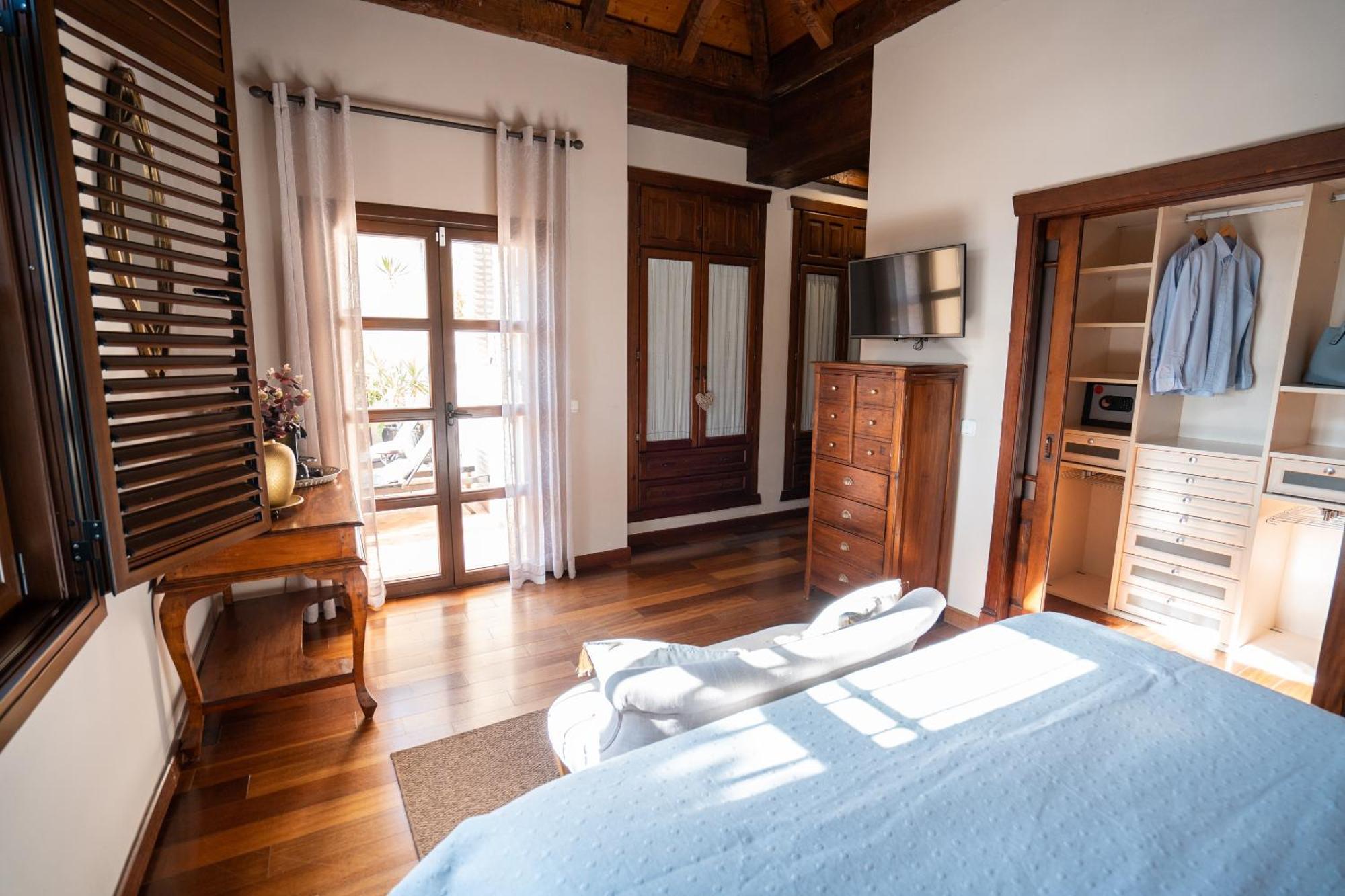 Hotel Azalea Playa Чиклана-де-ла-Фронтера Экстерьер фото